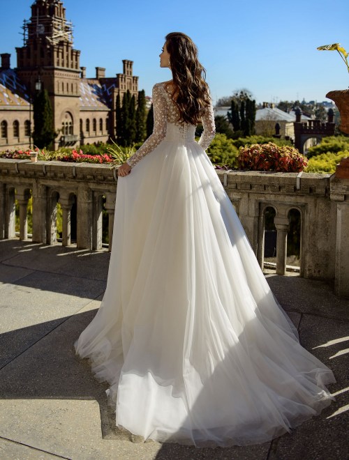 https://elisebride.ro/images/stories/virtuemart/product/VWD_SN_18       (3).jpg